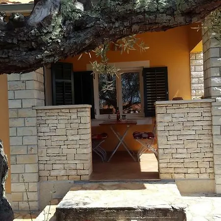 Casa Susanna Nyaraló Kaštelir